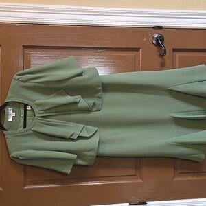 Danny & Nicole-Green sleeveless sheath dress with short pleated front jkt. Sz 12